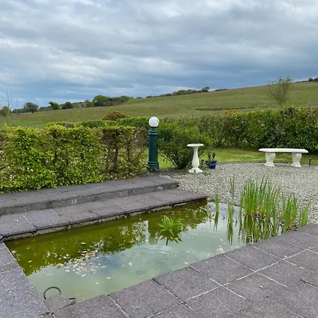 Joe's Place, Location West Cork Near Clonakilty * Ballygurteen